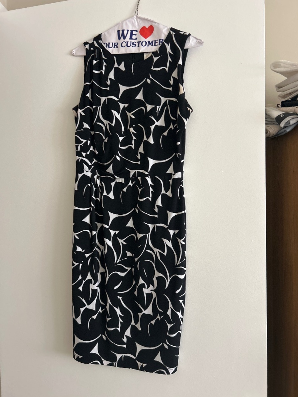 Black and white stretchy dress